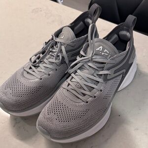APL HySpeed Running Shoes size 10
